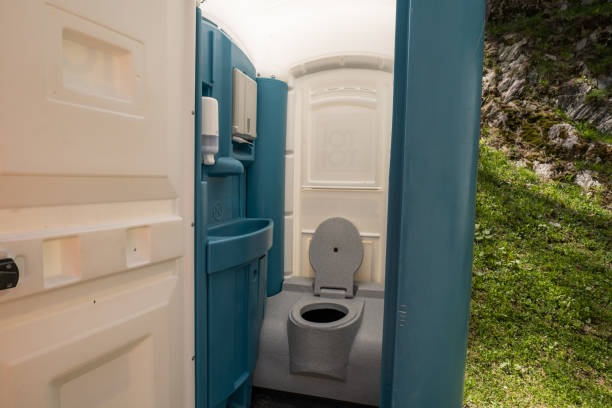 Professional porta potty rental in Red Oaks Mill, NY