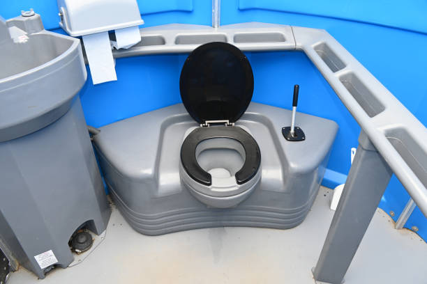 Best High-end porta potty rental  in Red Oaks Mill, NY